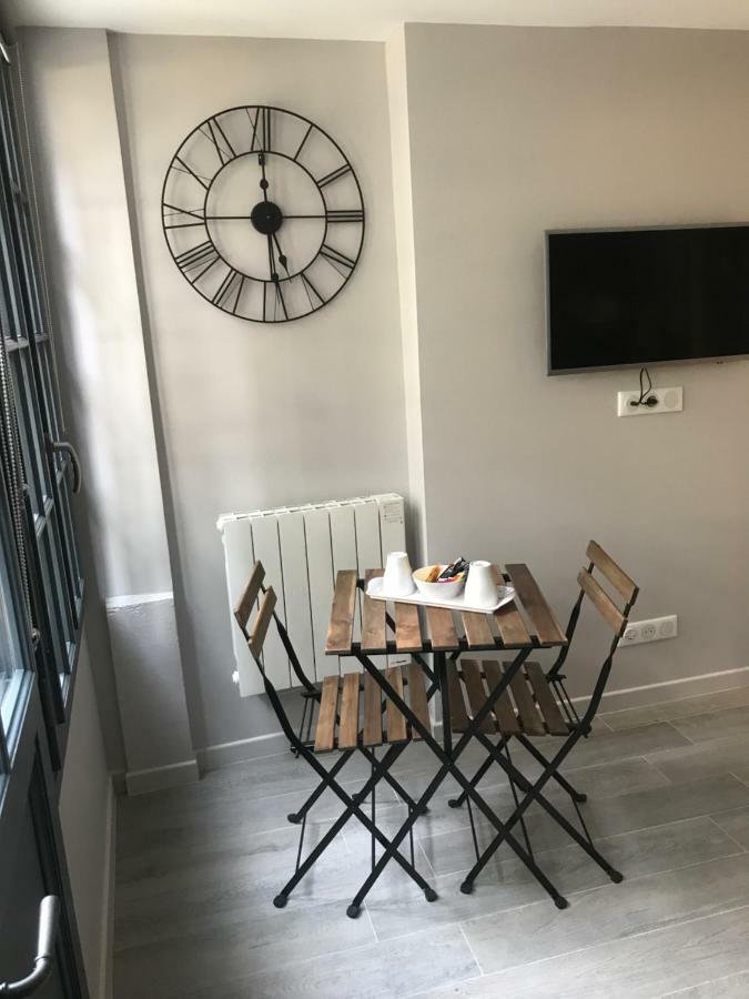 La Bonbonniere De Sofi Apartment องเฟลอร์ ภายนอก รูปภาพ